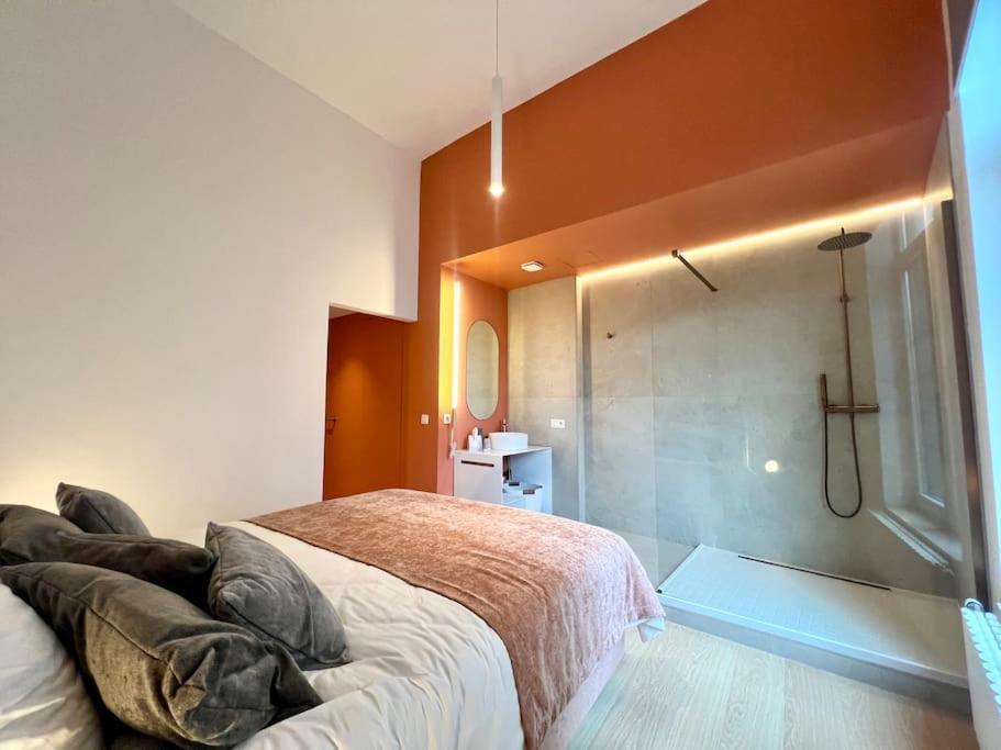 L'Escapade Chic - Cathedrale, Saint Lambert Apartment เลียจ ภายนอก รูปภาพ